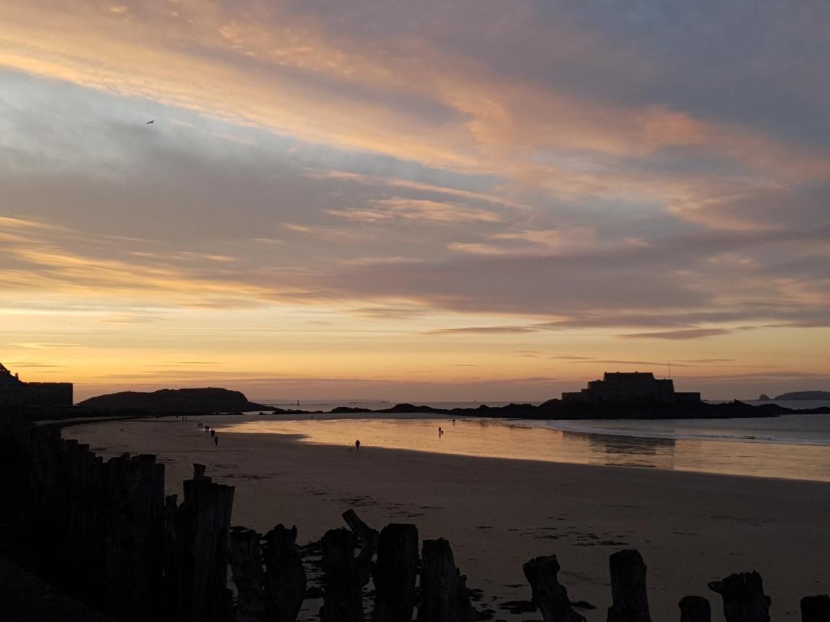 Le Clos Boheme Lägenhet Saint-Malo Exteriör bild